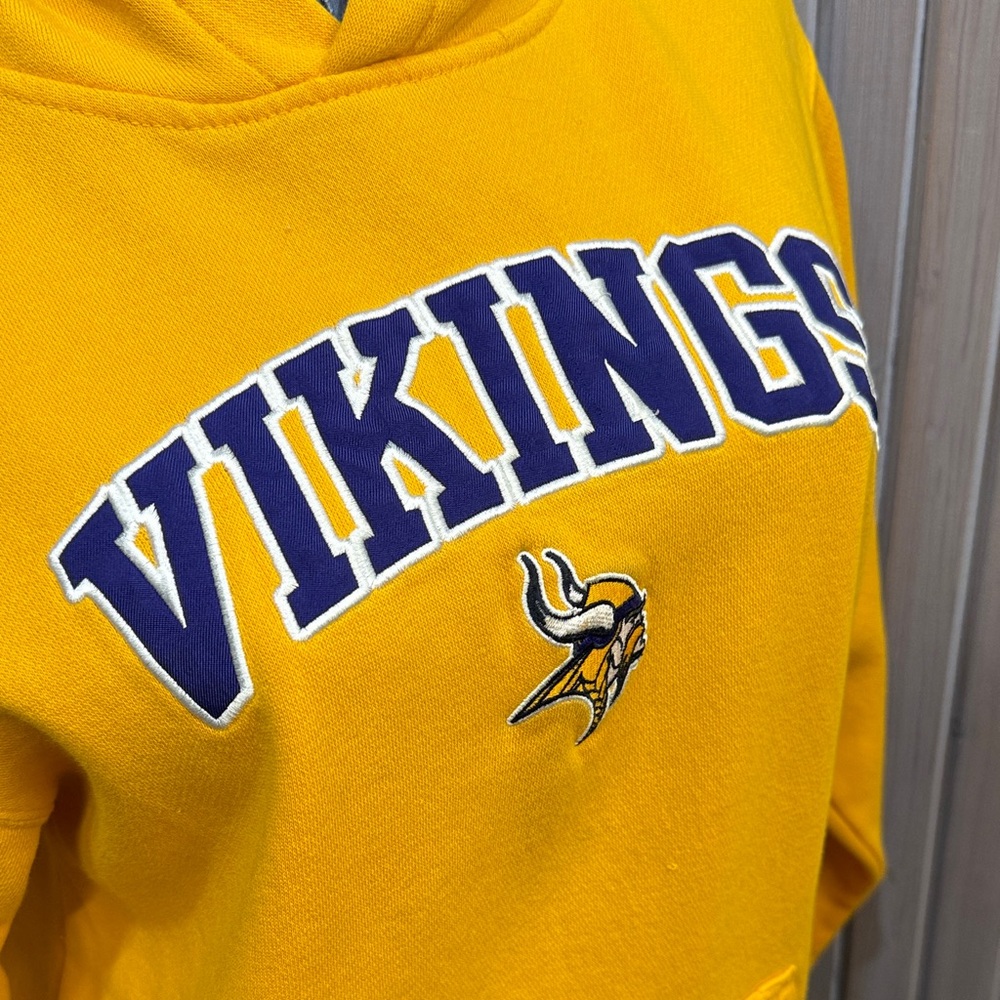 Vikings Yellow Hoodie Sweatshirt - Picture 4 of 6